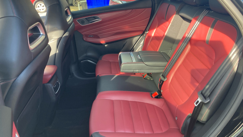 MG HS 1.5 T-GDI PHEV Trophy 5dr Auto Hatchback